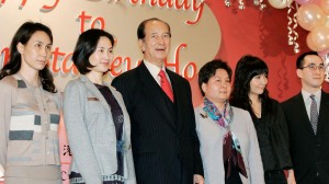 Stanley Ho&family